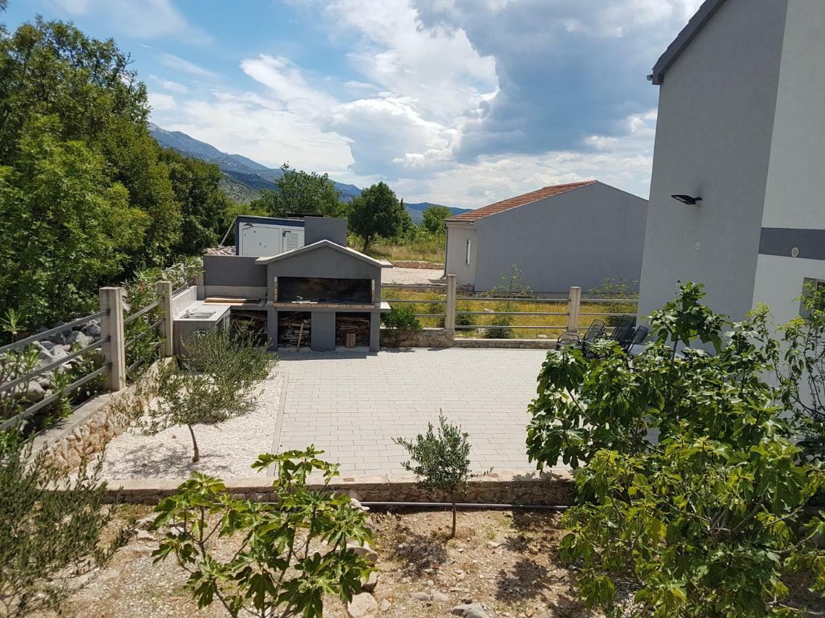Apartments Zanic With Private Swimming Pool And Sea View Starigrad Exterior photo